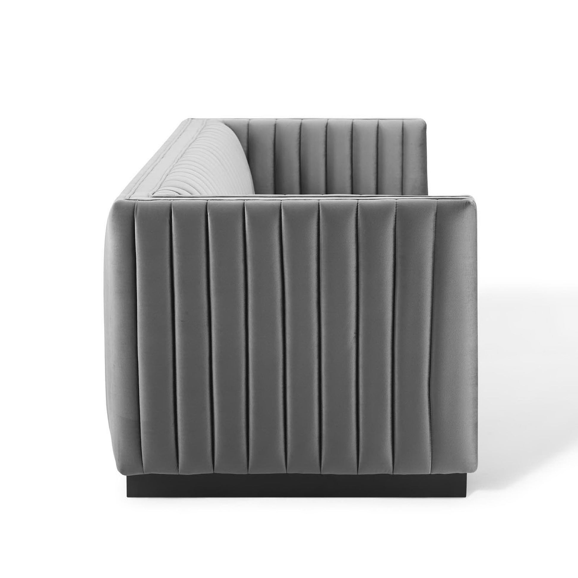 Conjure Channel Tufted Velvet sofá