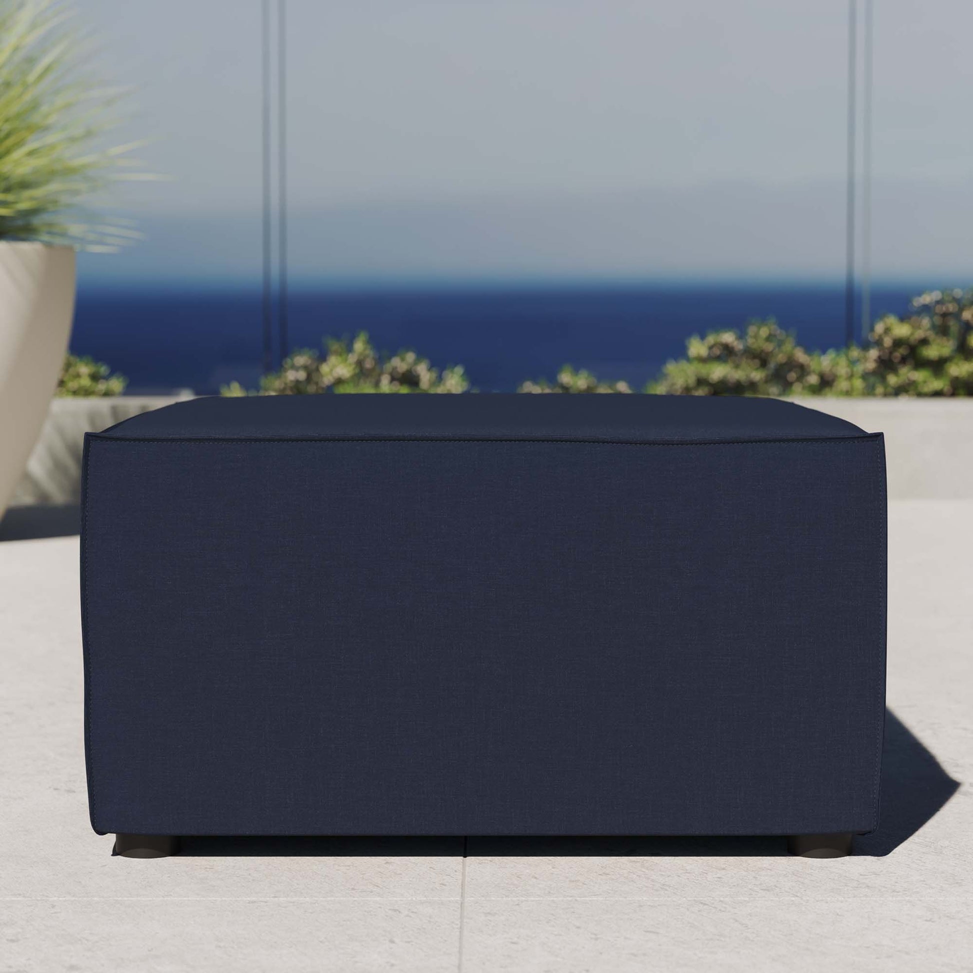 Saybrook Outdoor Patio Upholstered Sectional sofá Ottoman