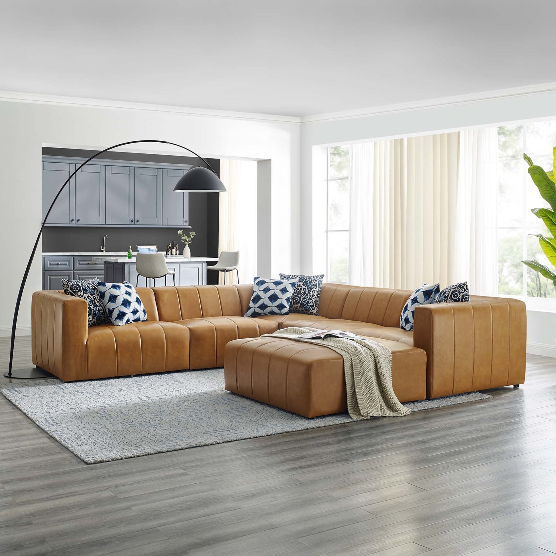 Bartlett 6-Piece Vegan Leather Sectional sofá