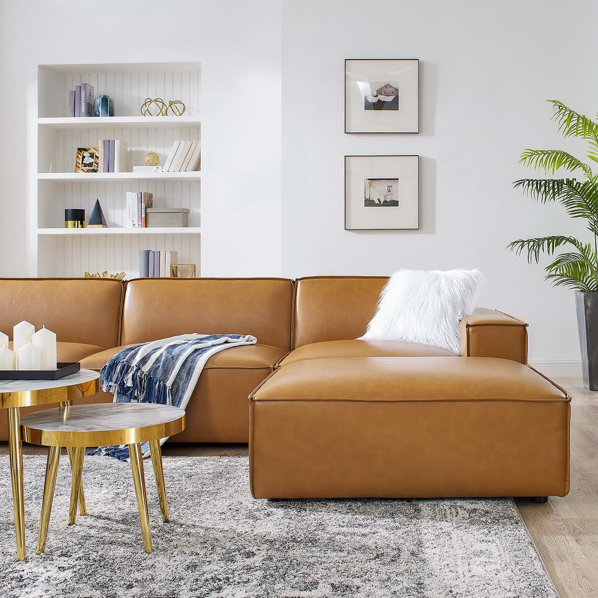 Restore 7-Piece Vegan Leather Sectional sofá