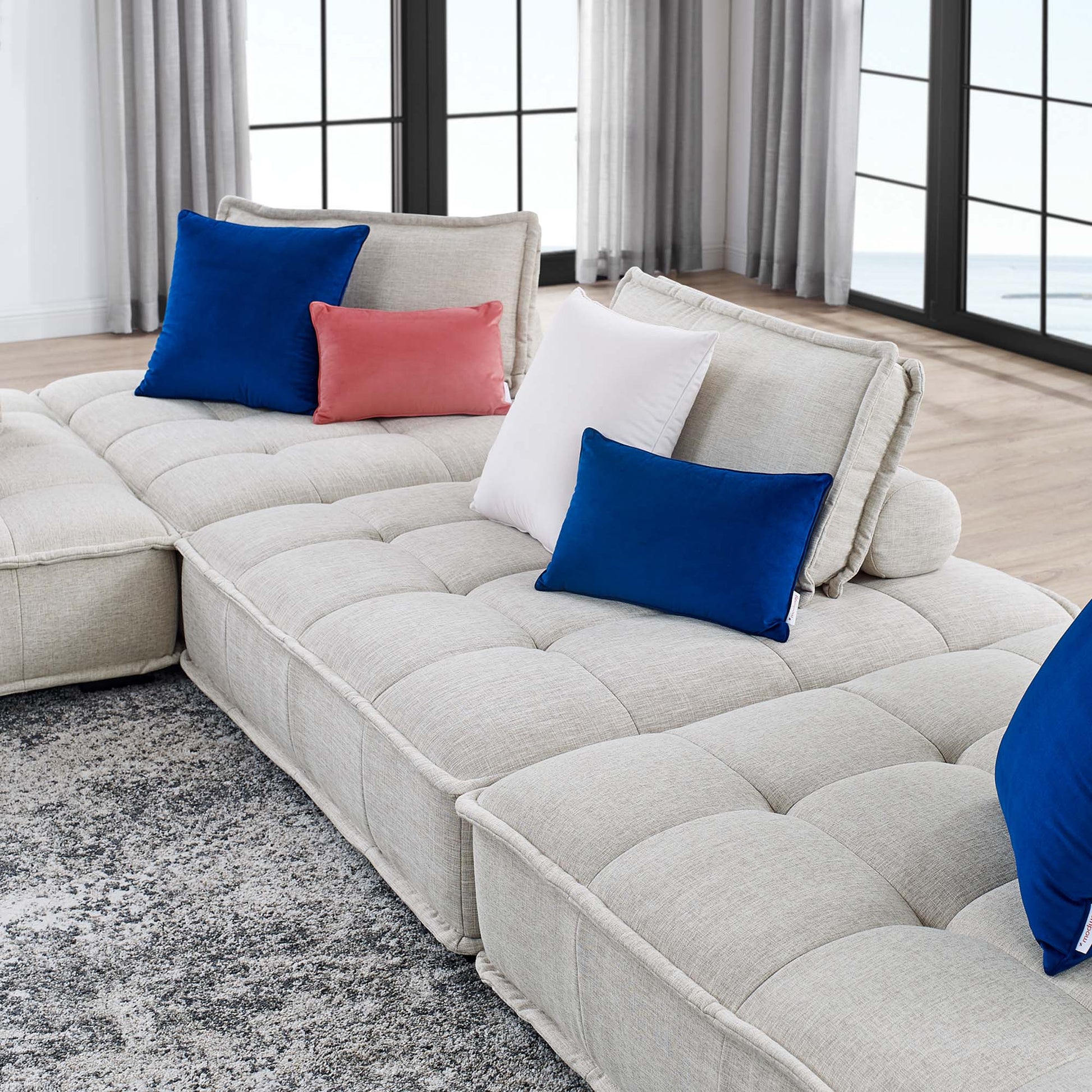 Saunter 4-Piece Tufted Fabric Sectional sofá