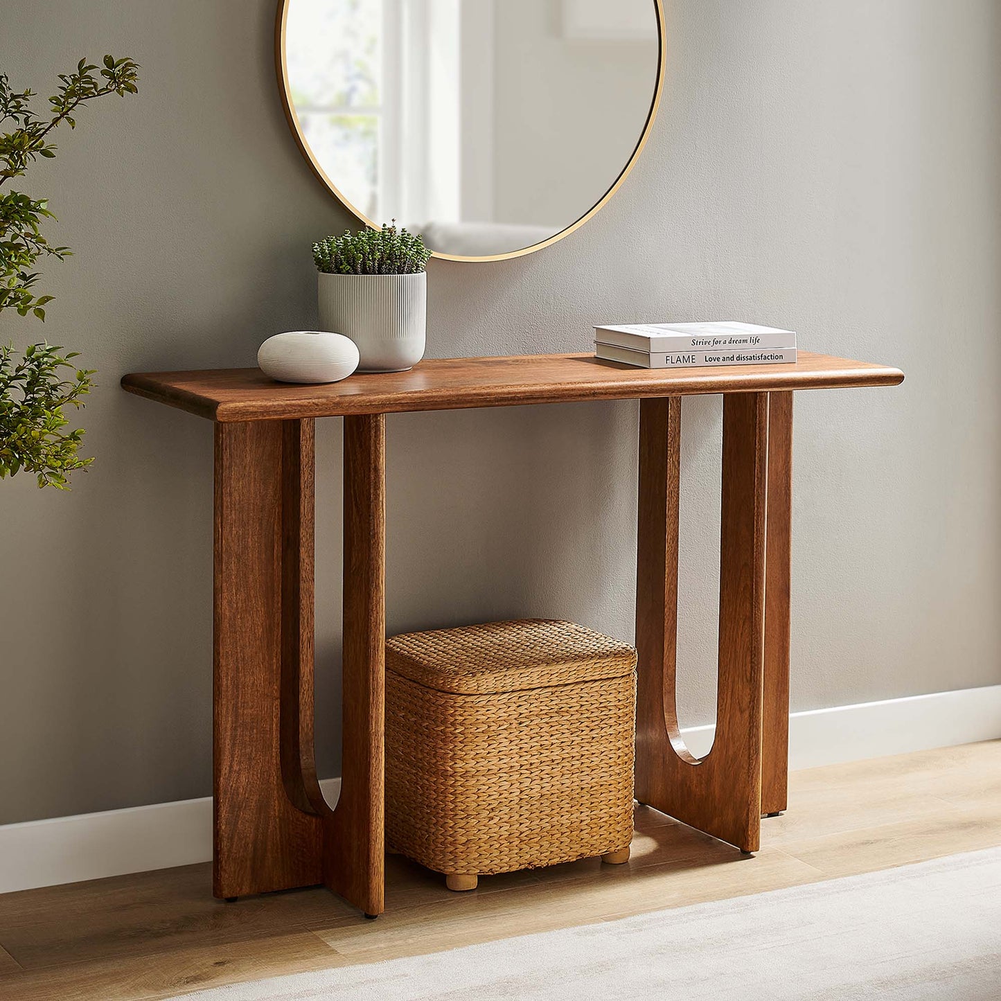 Rivian Consola