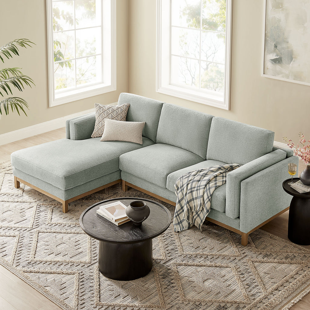 Roscoe Left-Facing Fabric Sectional sofá with Chaise