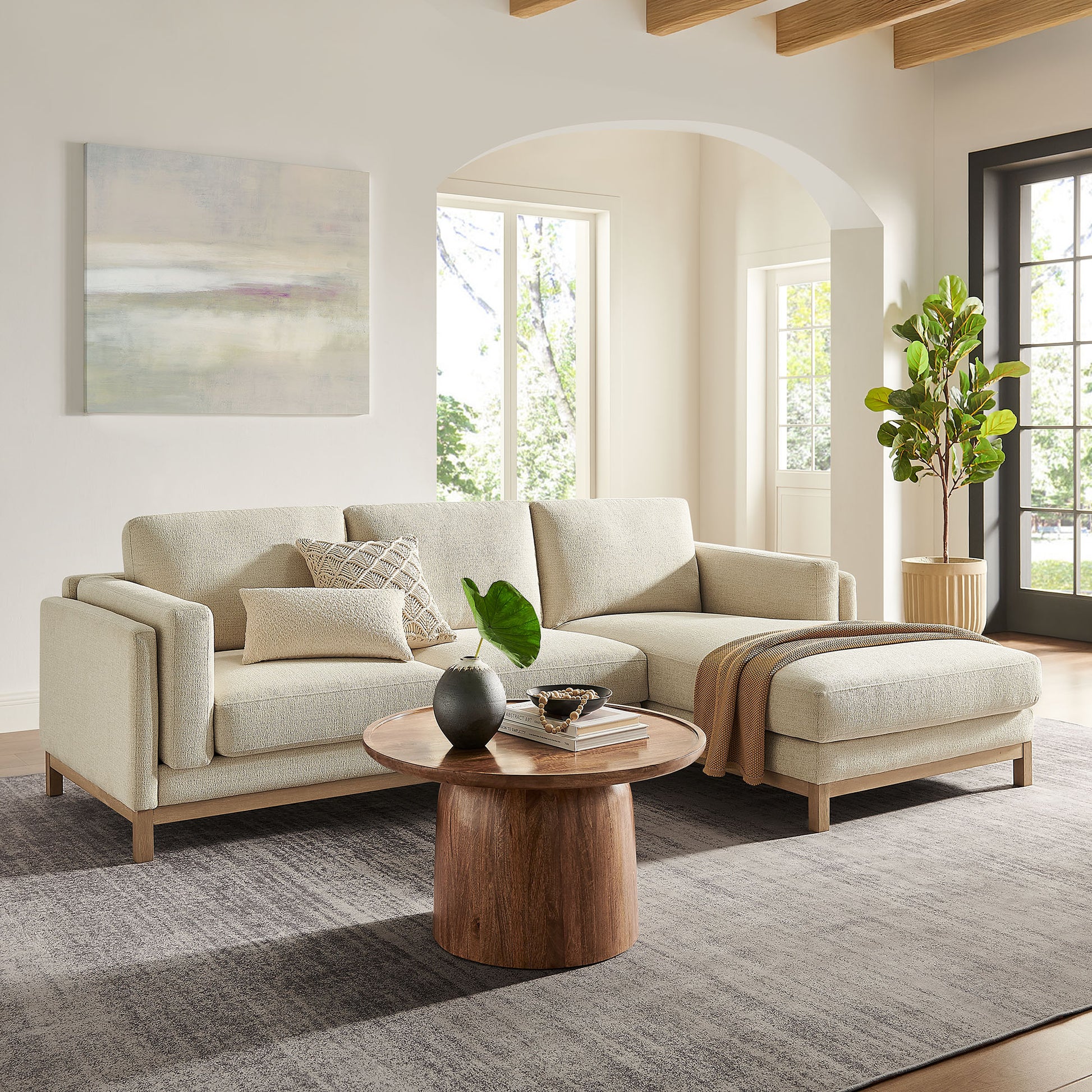Roscoe Right-Facing Fabric Sectional sofá with Chaise
