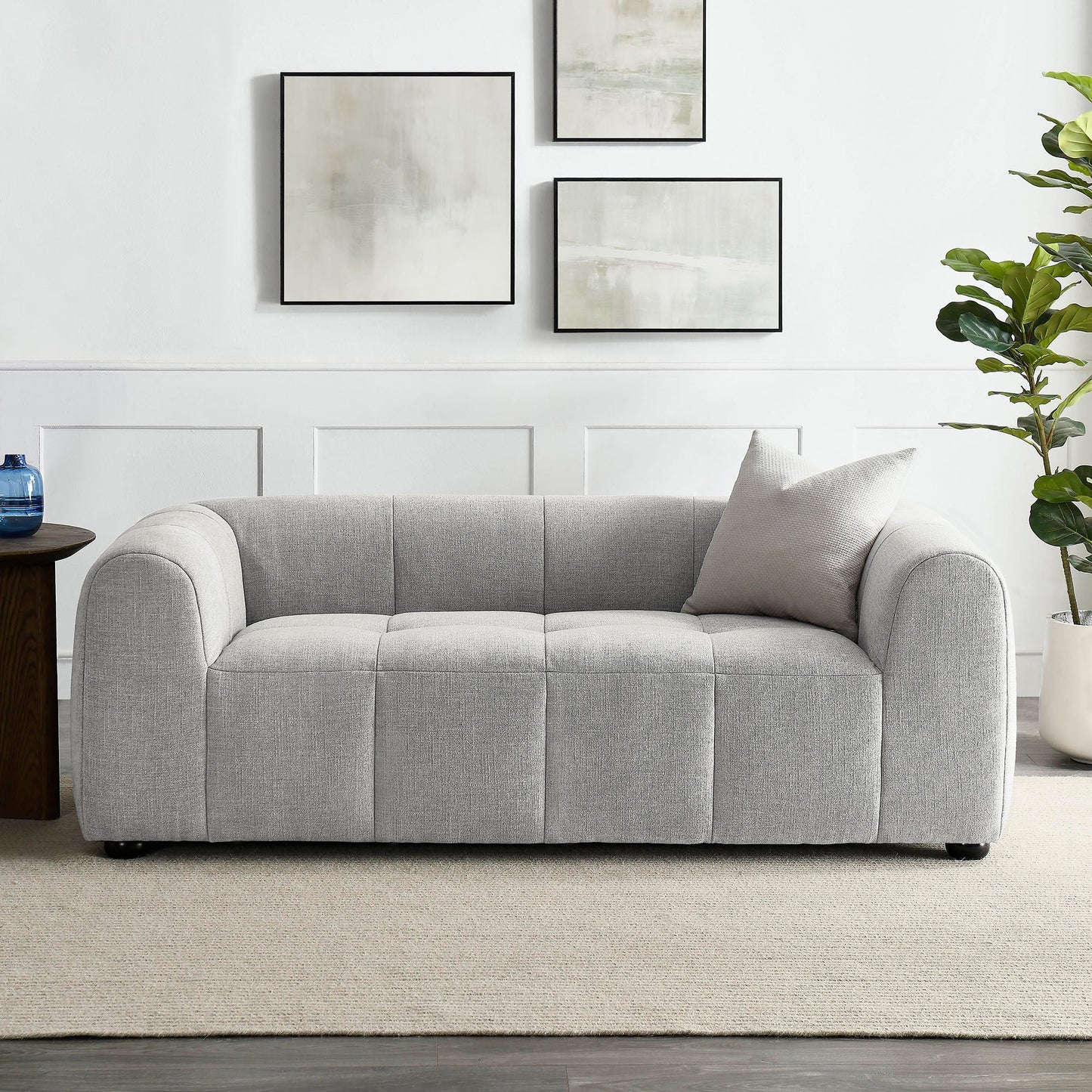 Liana Loveseat