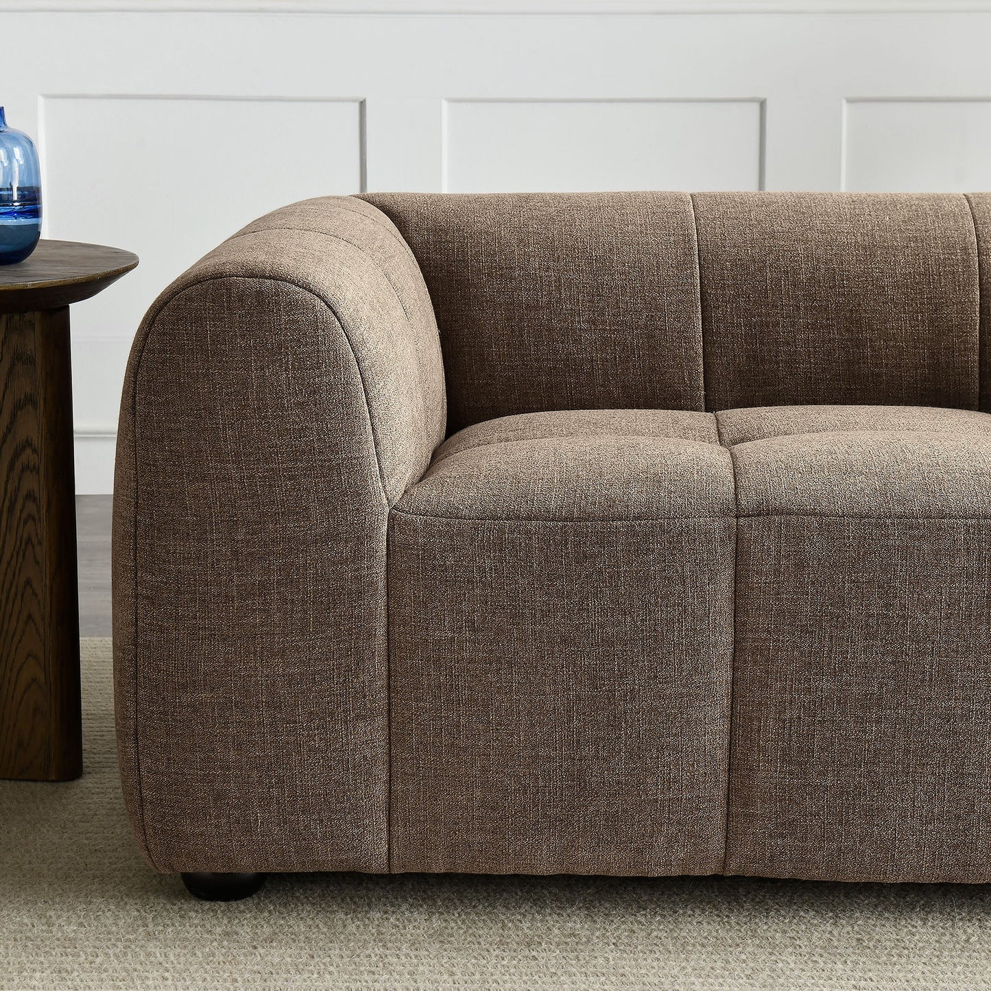 Liana Loveseat