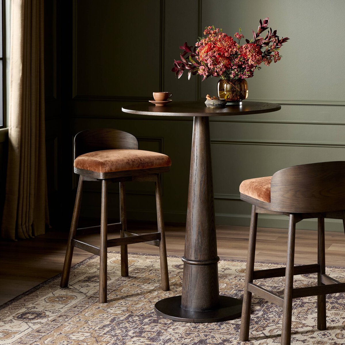 Cloris Bar Stool (Giratorio)