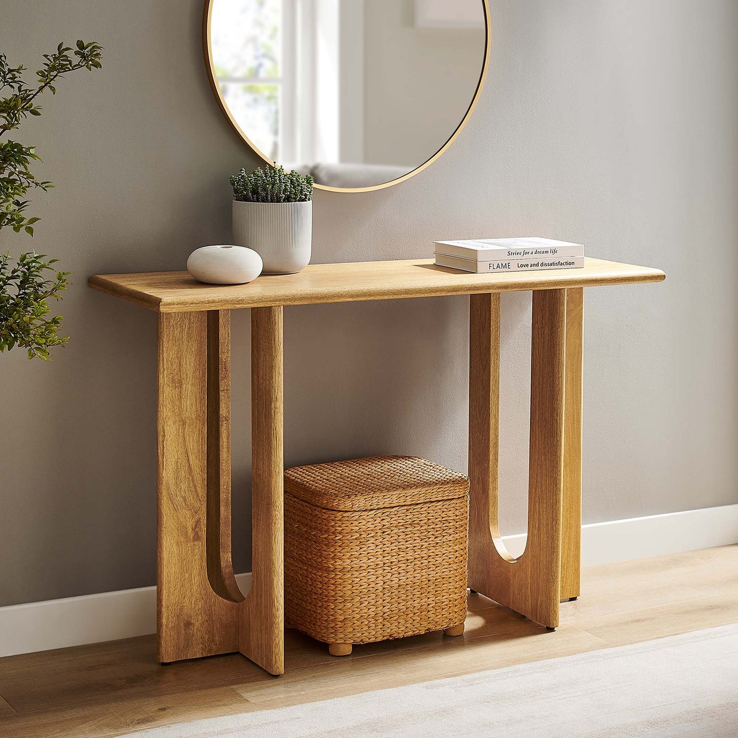 Rivian Consola