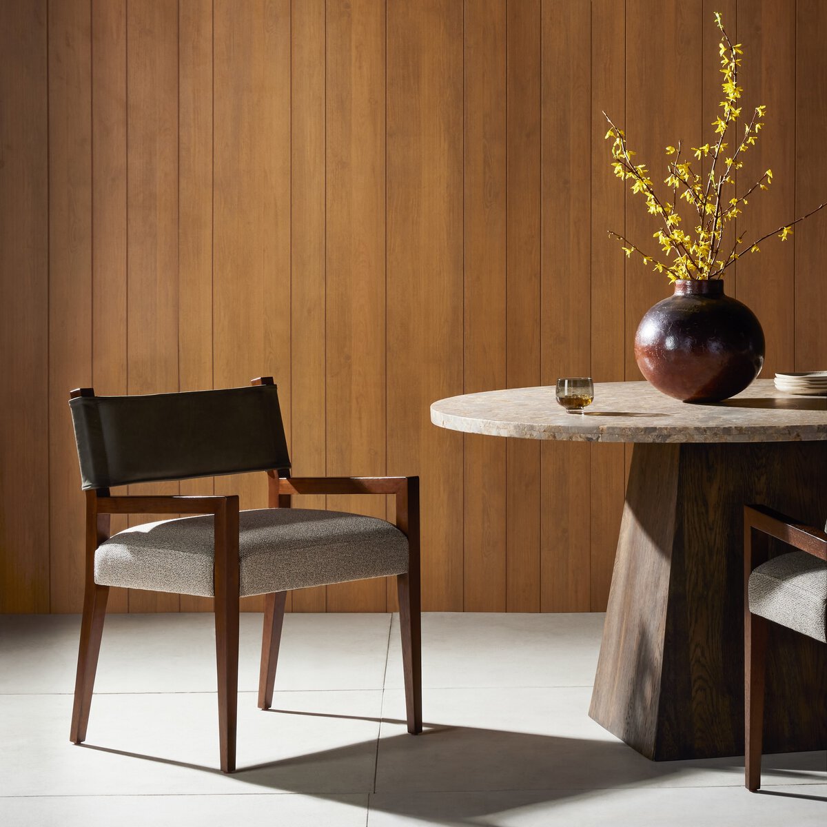 Ferris Cuero Top / Lino Gris Descansa-Brazos Silla de Comedor
