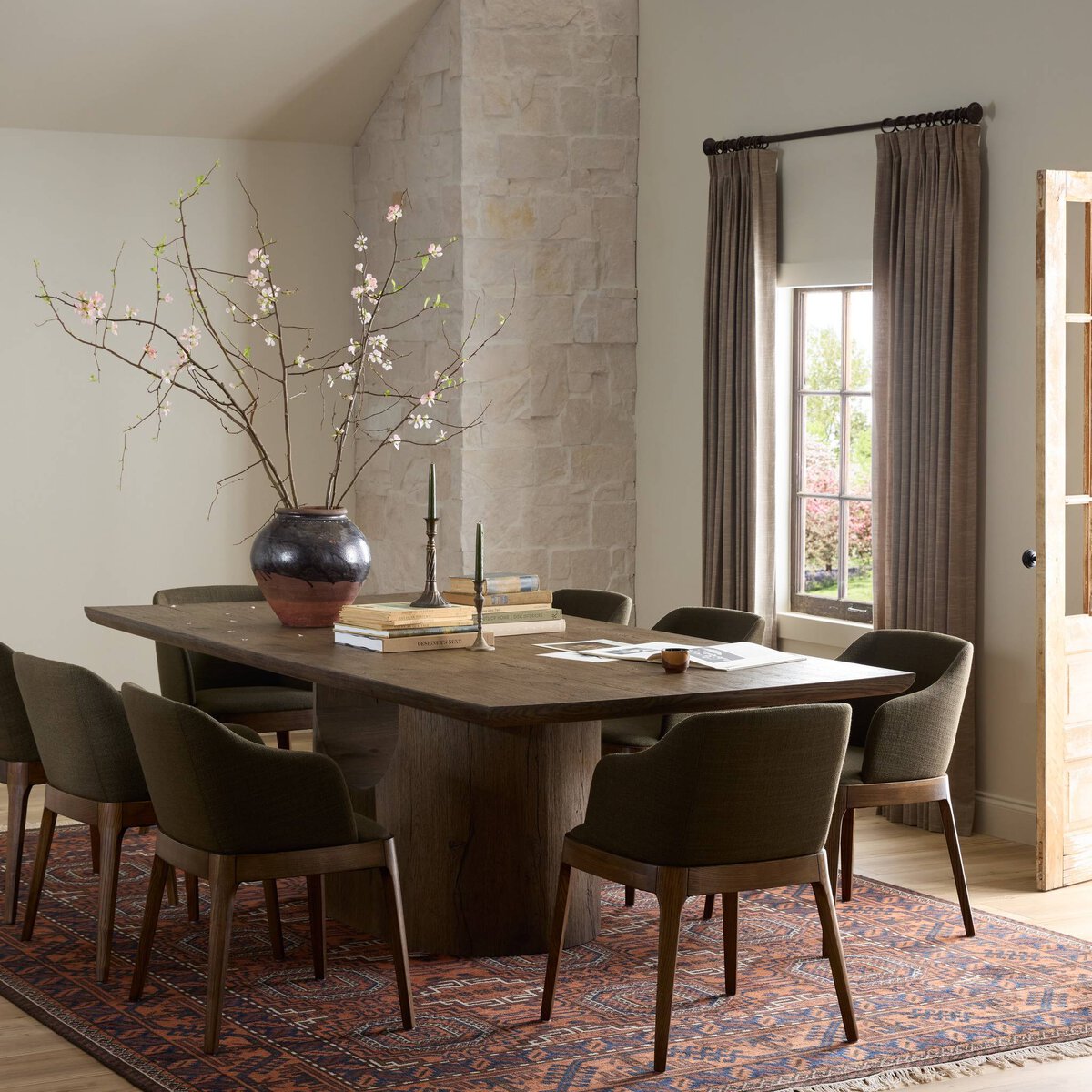 Bevie 98” Mesa de Comedor