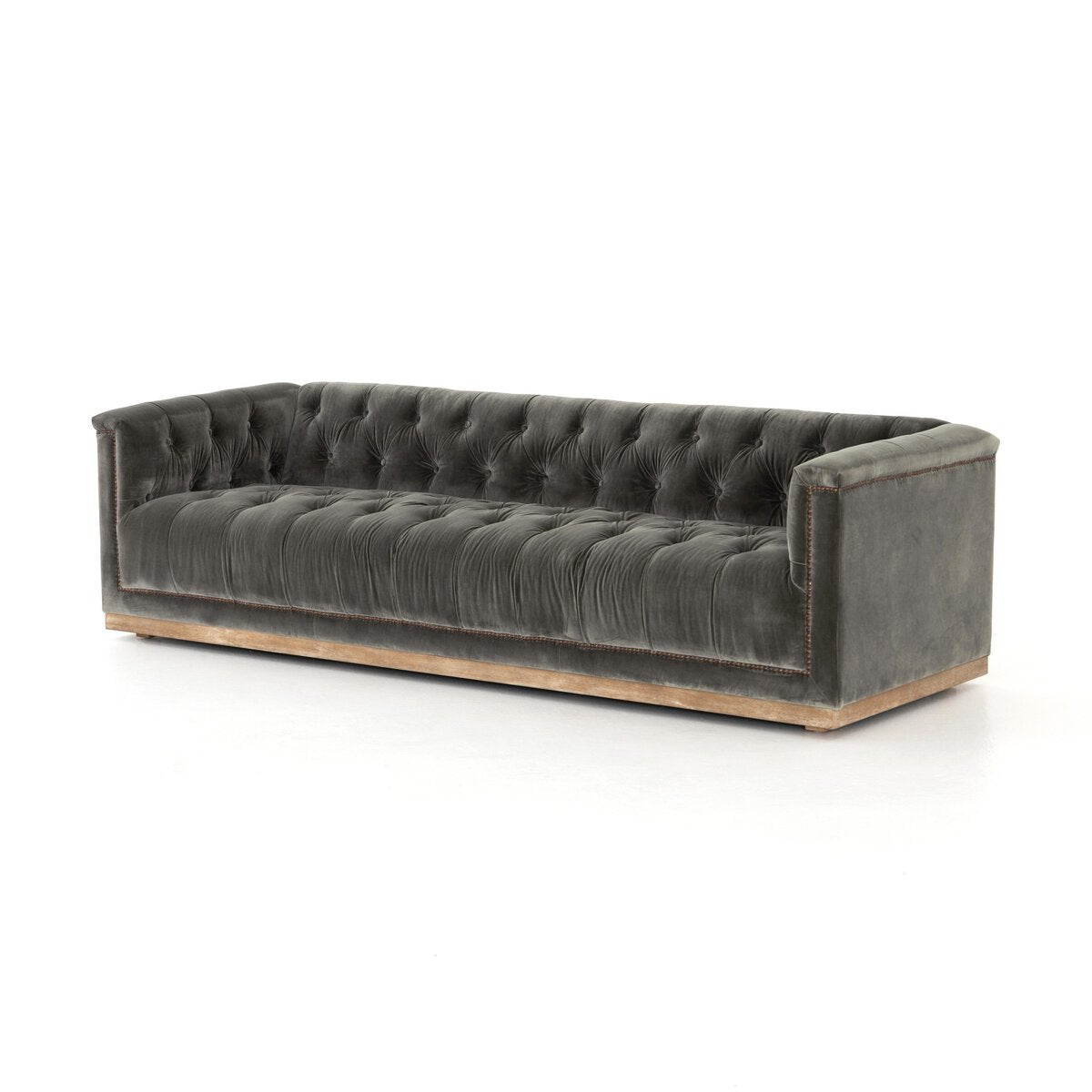 Maxx 95” Terciopelo Sofa