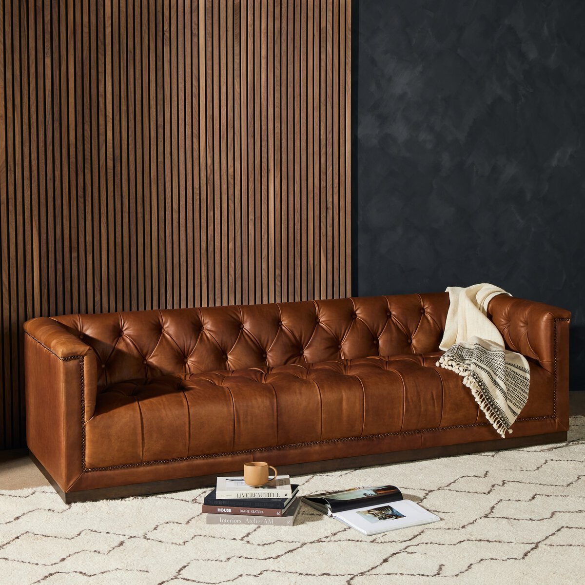 Maxx 95” Cuero Top Café Sofa