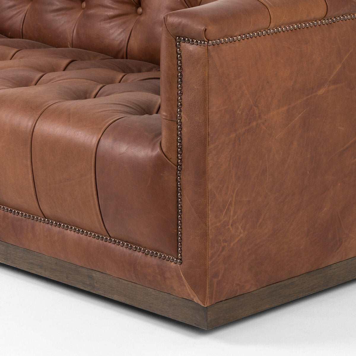 Maxx 86” Cuero Top Café Sofa