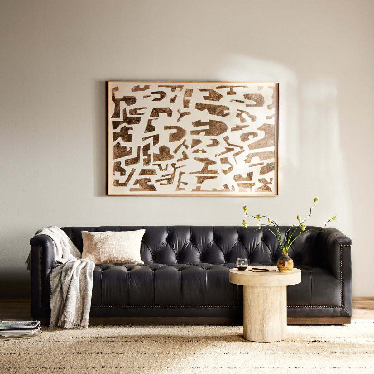 Maxx 95” Cuero Top Negro / Base Oscura Sofa