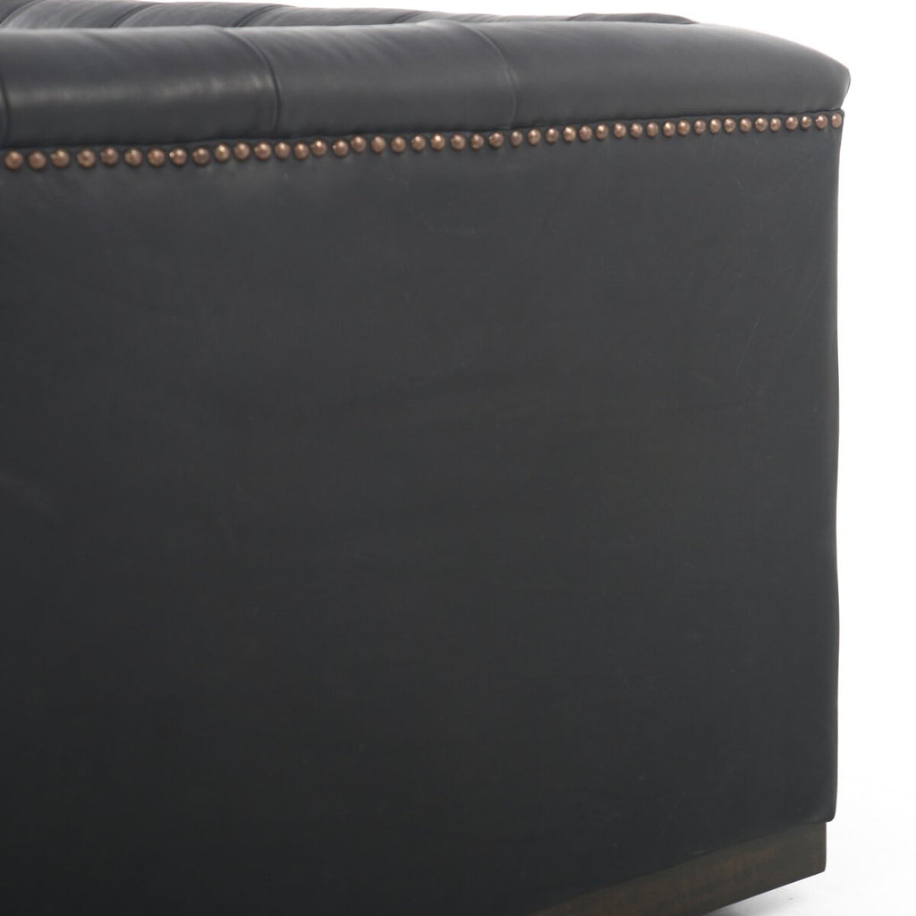Maxx 95” Cuero Top Negro / Base Oscura Sofa