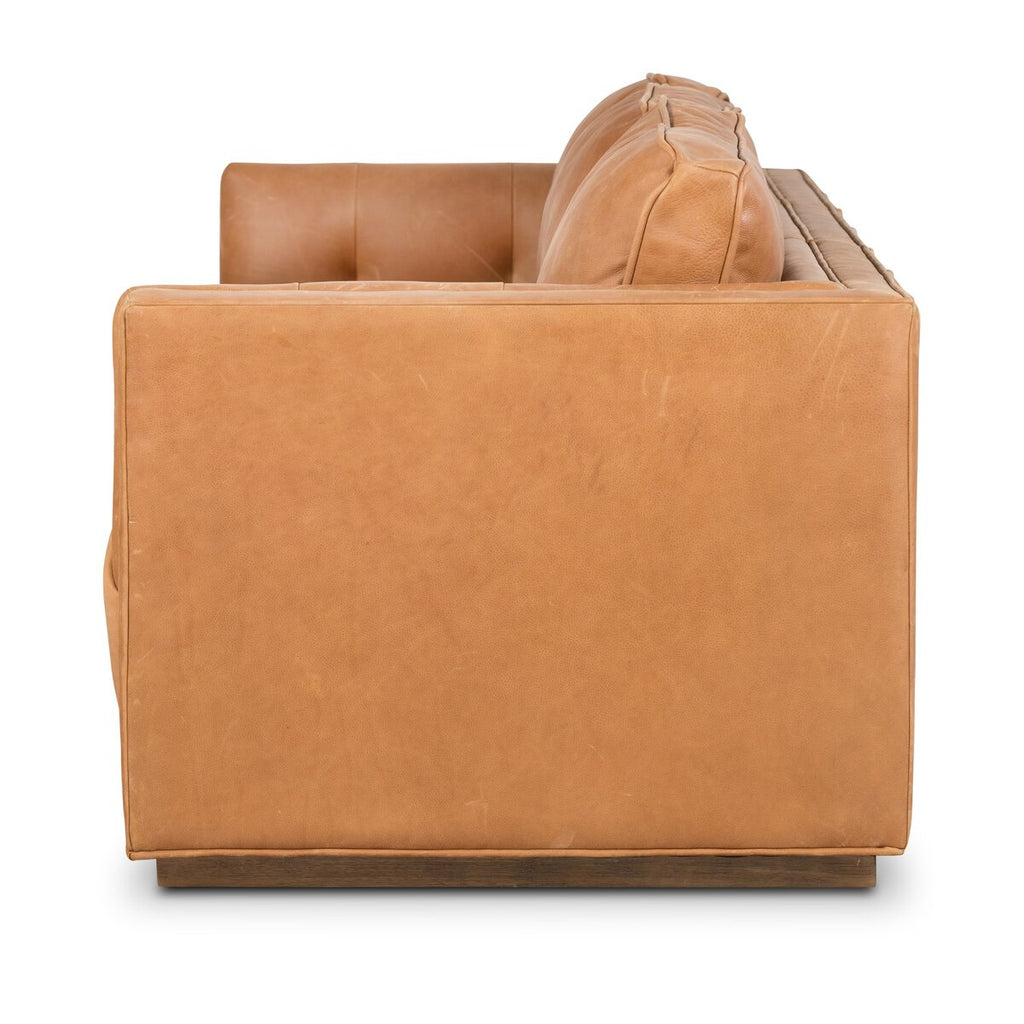 Kiera Cuero Top Cognac Sofa
