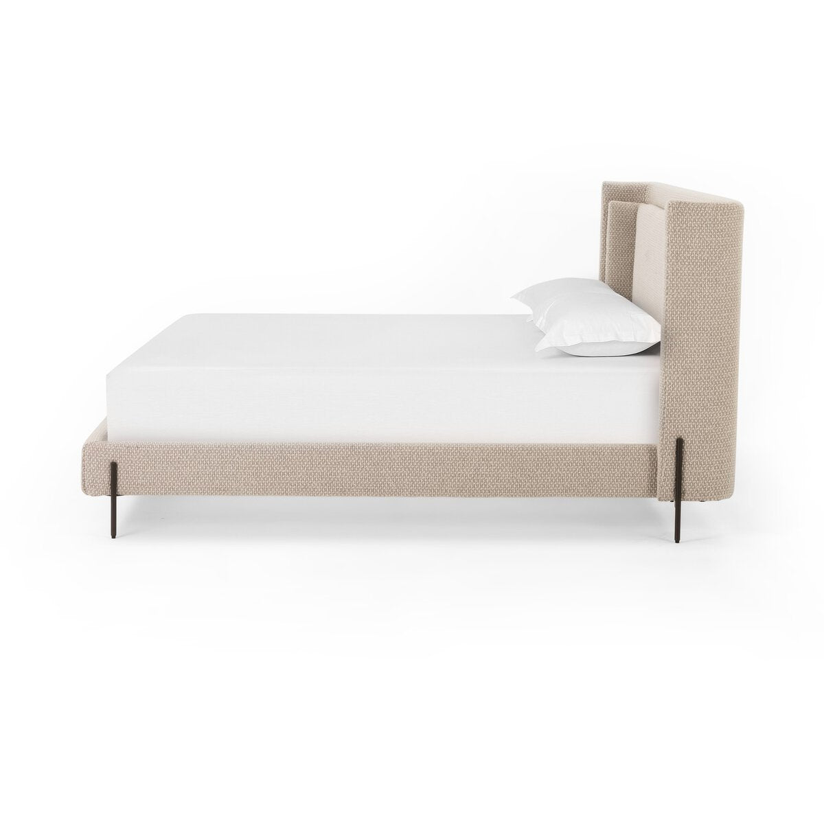 Dobson Cama
