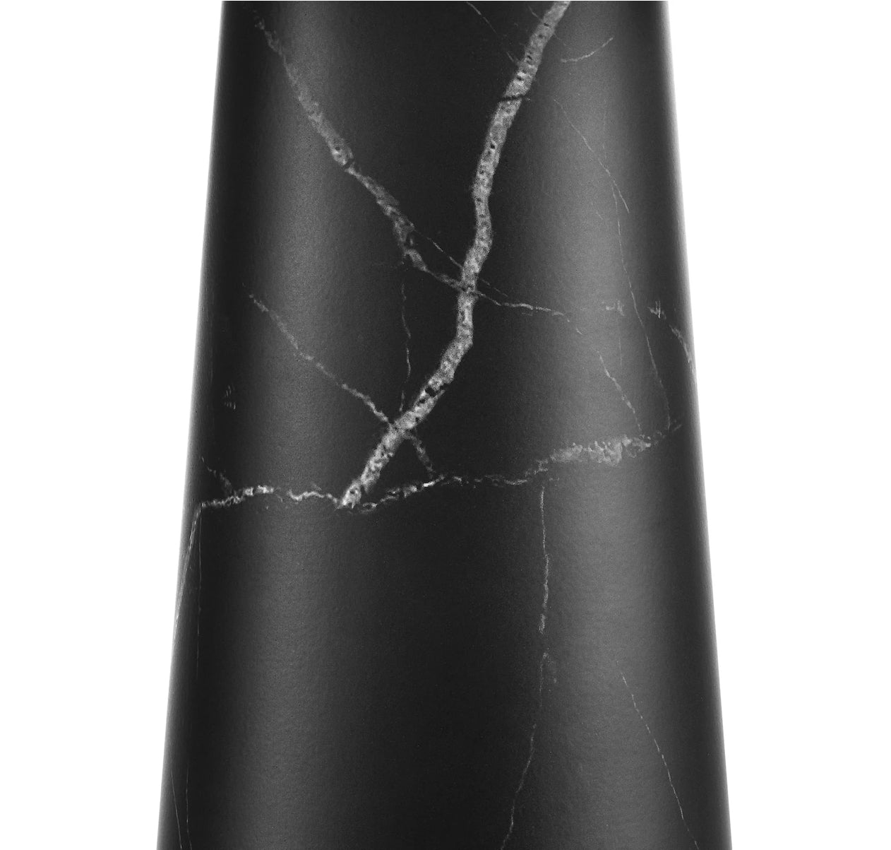 Nera Negro Lampara de Mesa