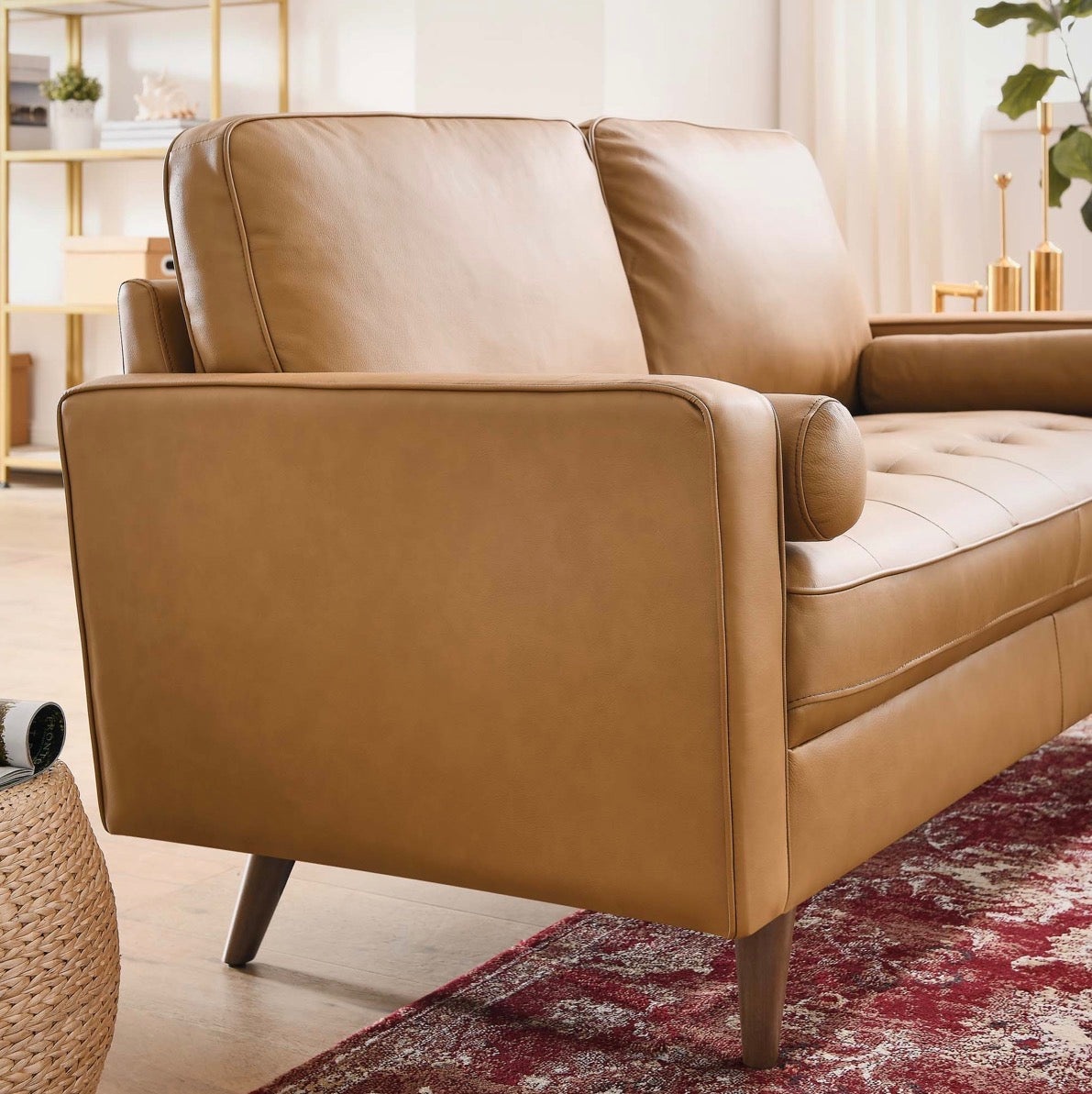 Valour Camello Cuero Loveseat