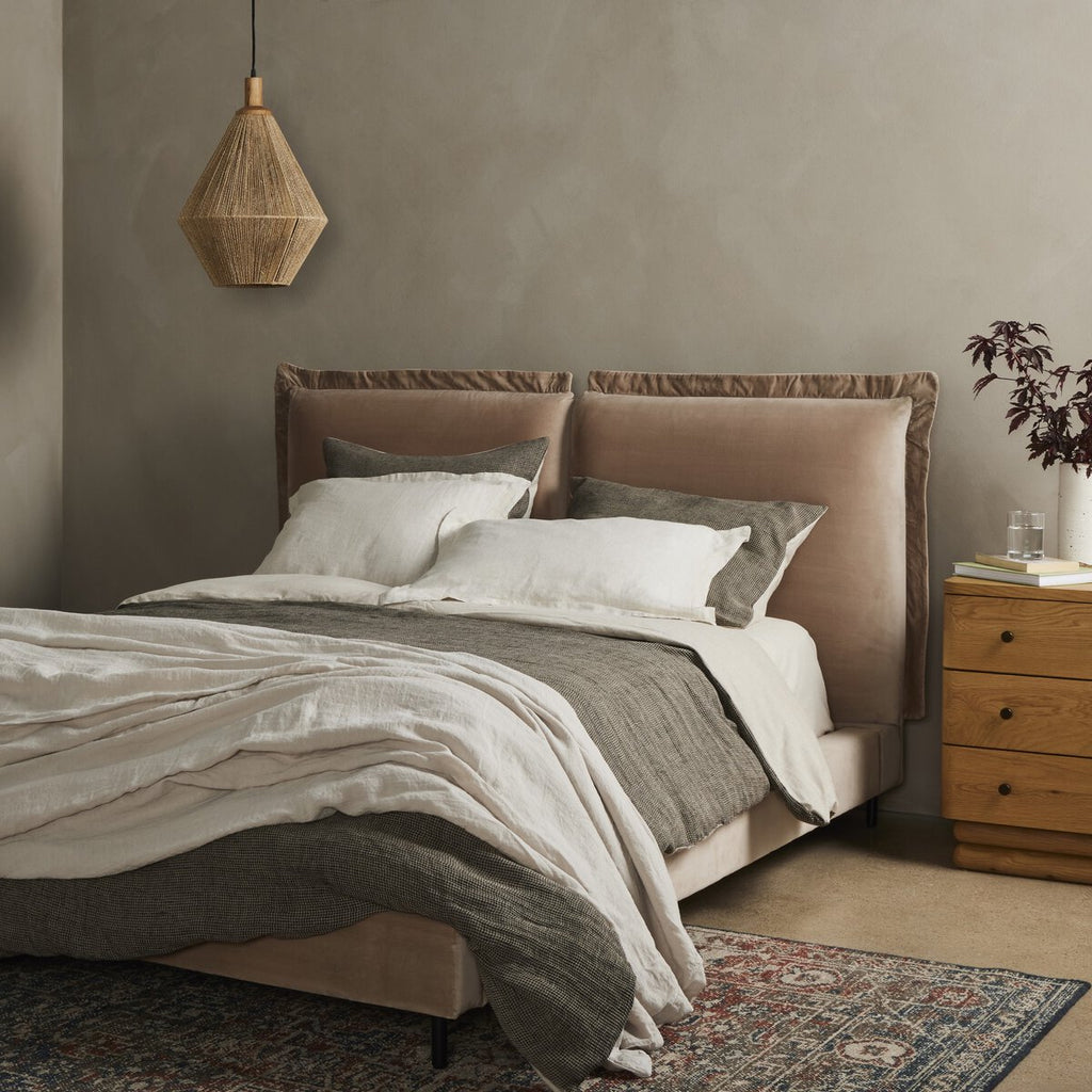 Inwood Taupe Cama