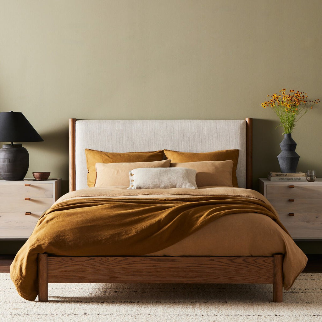Roark Ivory Cama