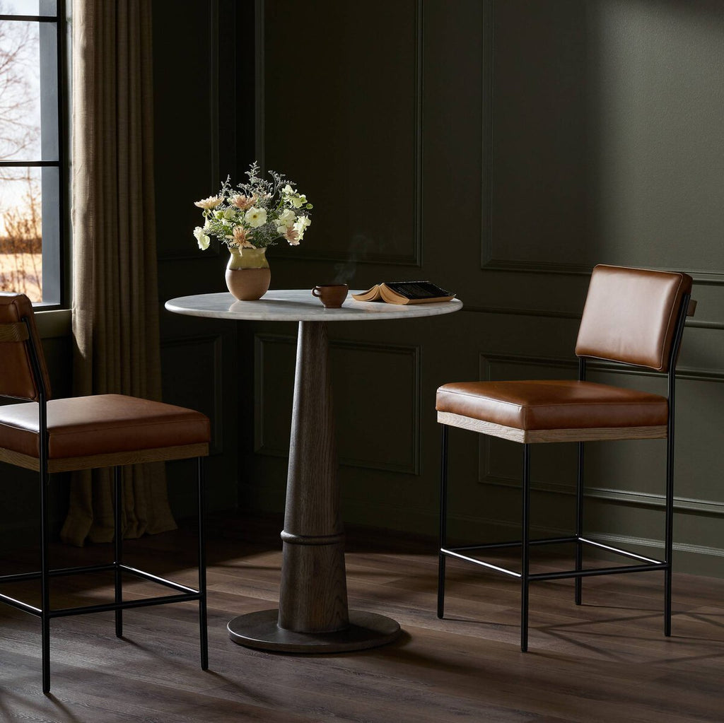 Benton Swivel Leather Bar Stool Castaño